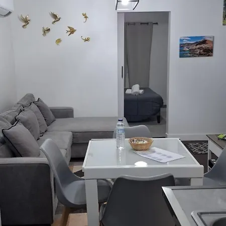Great 3 Bedroom Retreat פונשל