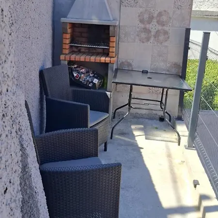 בית נופש Great 3 Bedroom Retreat פונשל