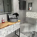 Great 3 Bedroom Retreat 度假居