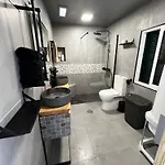 Great 3 Bedroom Retreat 丰沙尔