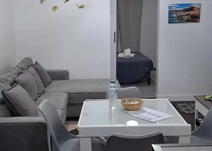 Great 3 Bedroom Retreat Funchal (Madeira)